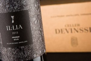 vino tinto IL·LIA DOQ Priorat, Celler Devinssi, Gratallops, cata vinos